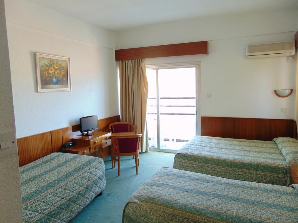 Hellas Hotel 카코페트리아 객실 사진